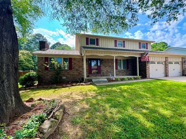 242 S Cumberland Avenue, Russellville, AR 72801