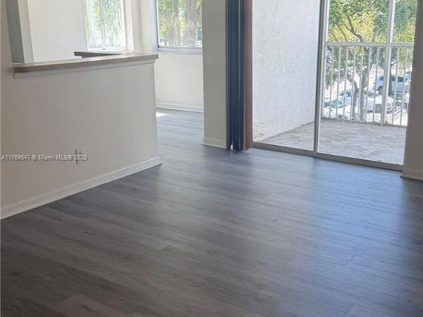 5672 Rock Island Rd, Unit 262, Tamarac, FL 33319