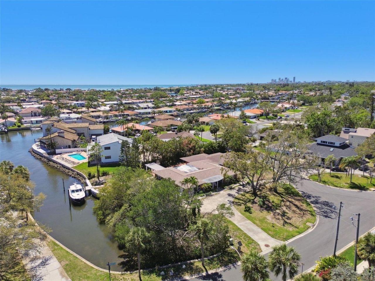 2180 Bayou Grande Boulevard Ne, Saint Petersburg, FL 33703 Photo