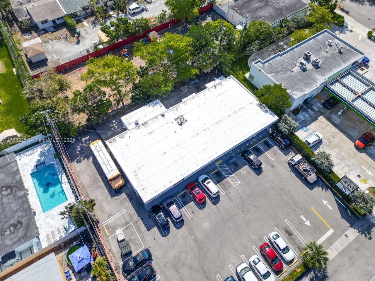 17851 NW 78th Ave, Hialeah, FL 33015 Photo