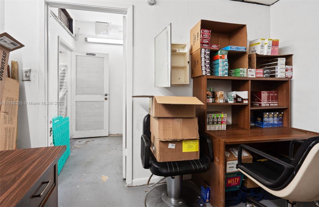 17851 NW 78th Ave, Hialeah, FL 33015 Photo