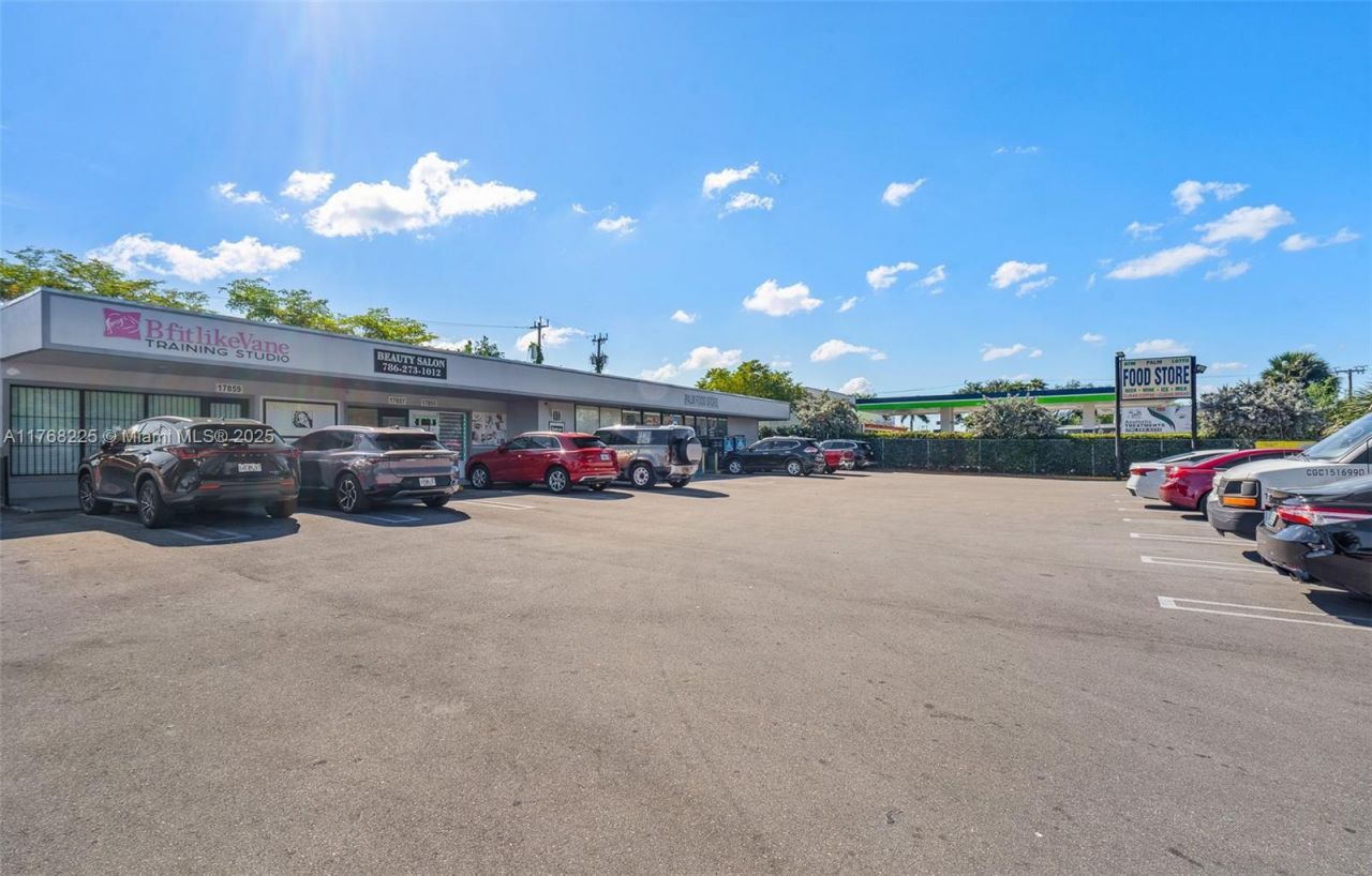 17851 NW 78th Ave, Hialeah, FL 33015 Photo