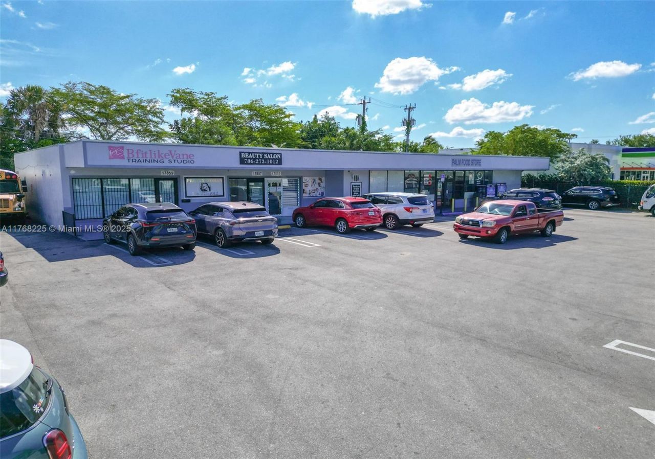 17851 NW 78th Ave, Hialeah, FL 33015 Photo