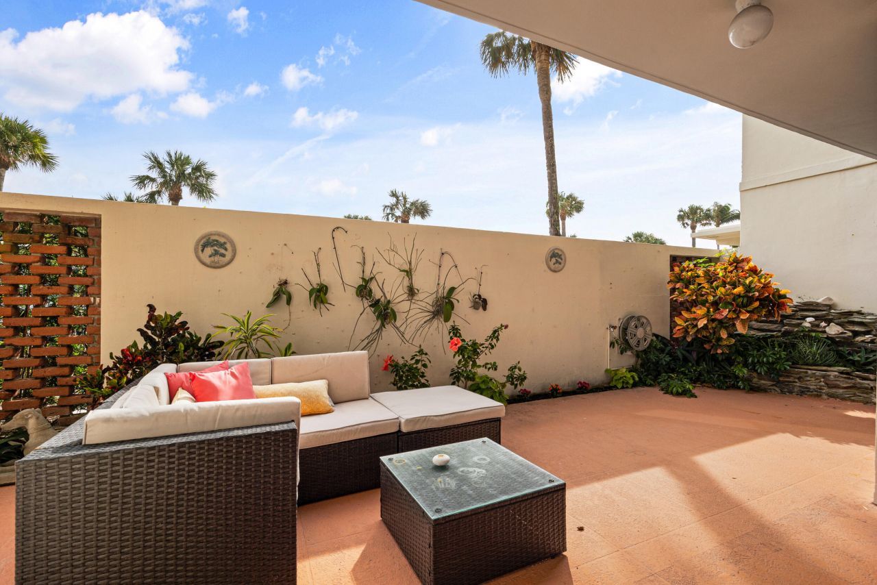 225 Beach Road, Unit 102, Tequesta, FL 33469 Photo