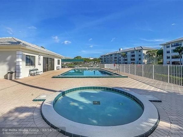 6109 Balboa Circle, Unit 305, Boca Raton, FL 33433