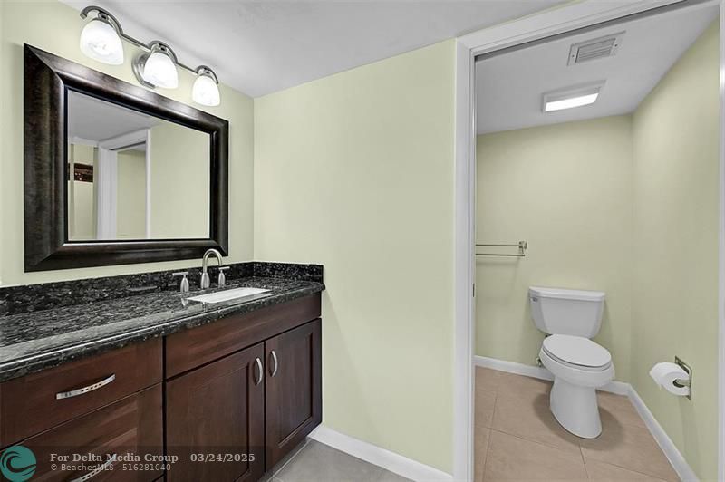 6109 Balboa Circle, Unit 305, Boca Raton, FL 33433 Photo