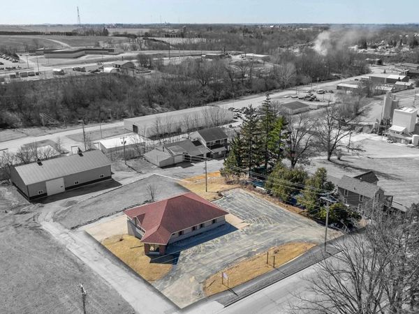 915 E Mineral Street, Platteville, WI 53818