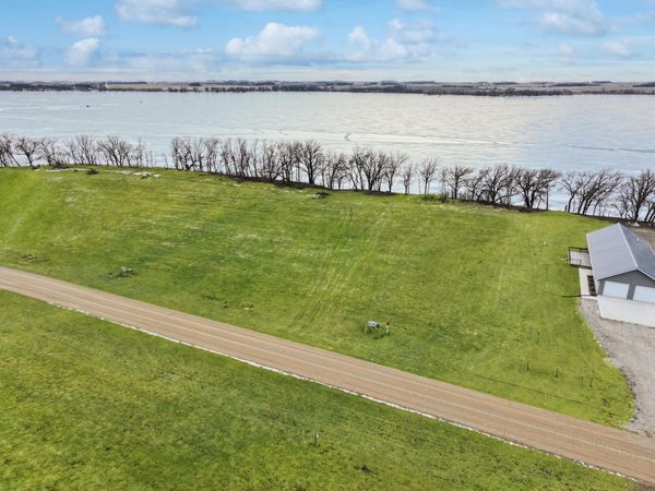 32 JayVee Lane, Garvin, MN 56132