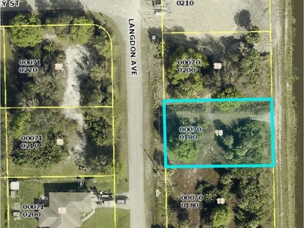 6028 Langdon AVE, FORT MYERS, FL 33905