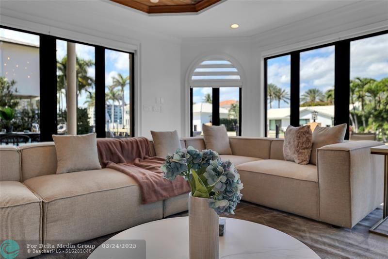 1011 Rhodes Villa Avenue, Delray Beach, FL 33483 Photo