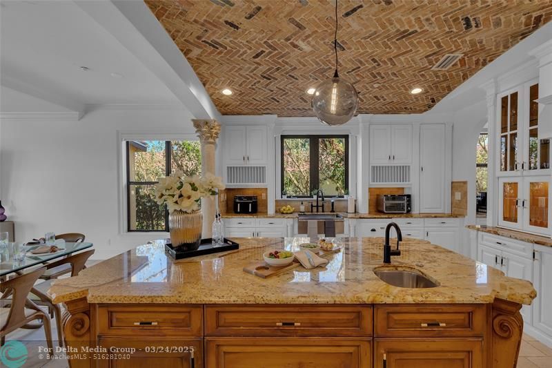 1011 Rhodes Villa Avenue, Delray Beach, FL 33483 Photo