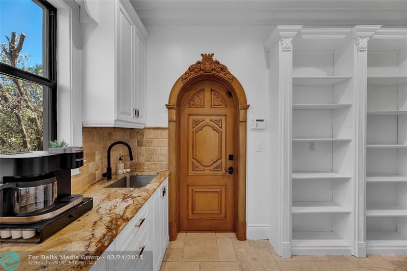 1011 Rhodes Villa Avenue, Delray Beach, FL 33483 Photo