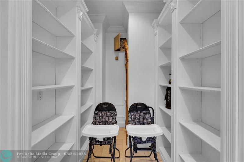 1011 Rhodes Villa Avenue, Delray Beach, FL 33483 Photo