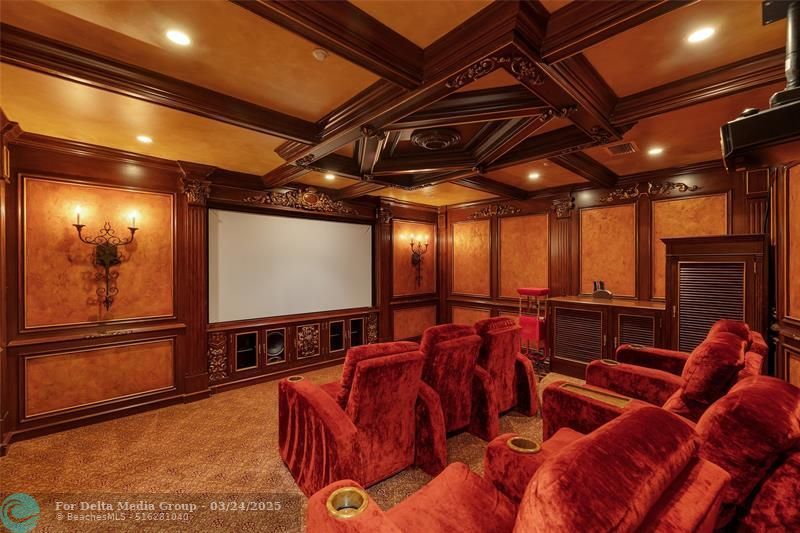 1011 Rhodes Villa Avenue, Delray Beach, FL 33483 Photo