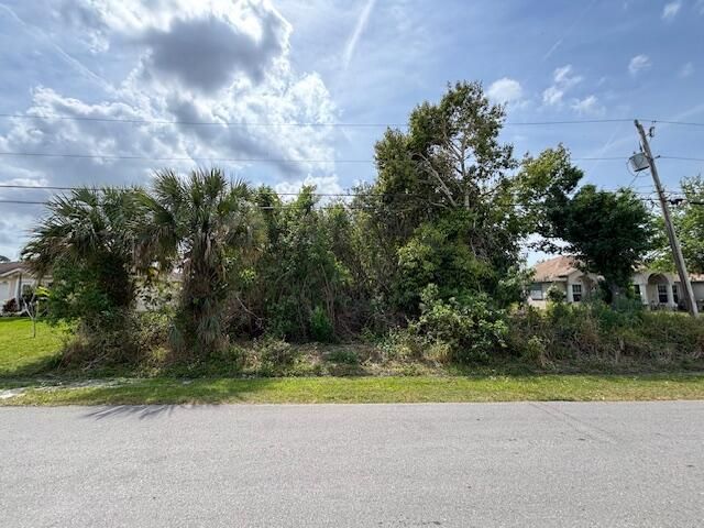 1430 SW Bartell Avenue, Port Saint Lucie, FL 34953 Photo