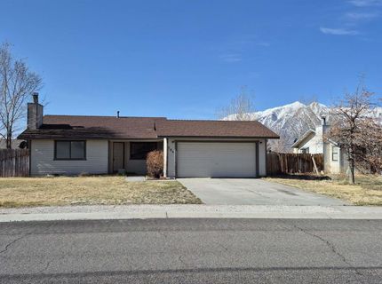 784 Hornet Drive, Gardnerville, NV 89460 Photo