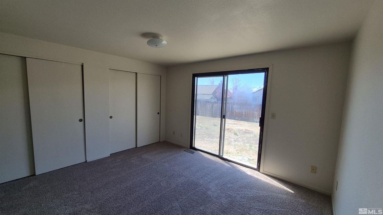 784 Hornet Drive, Gardnerville, NV 89460 Photo