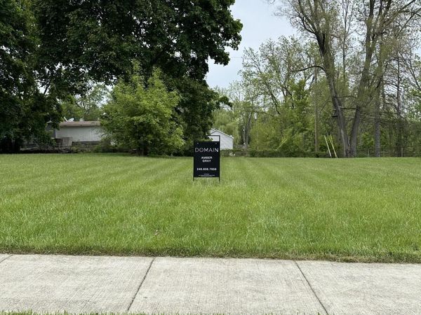 717 E Pike Street, Pontiac, MI 48342