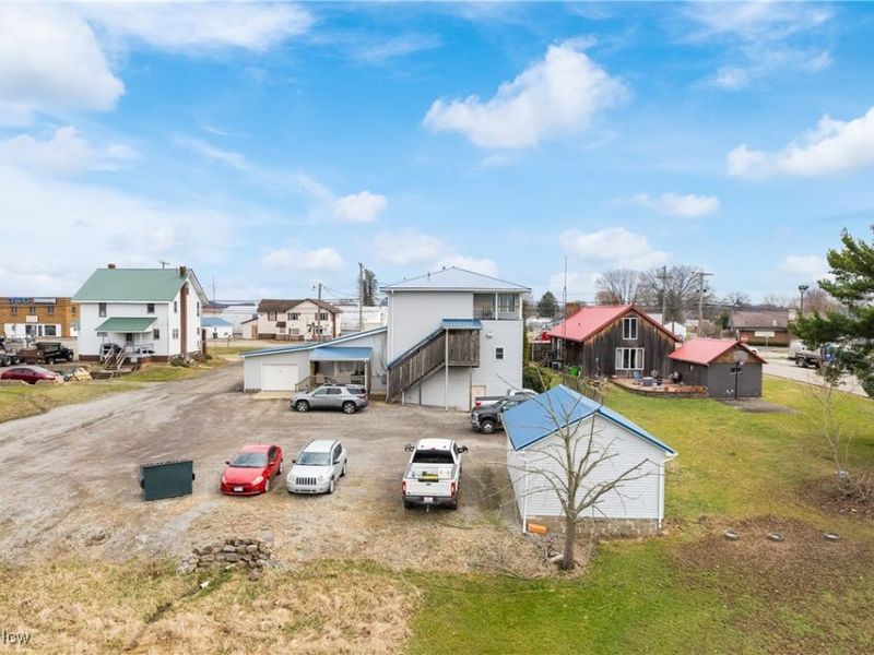 559 Canton Road NW, Carrollton, OH 44615 Photo 5