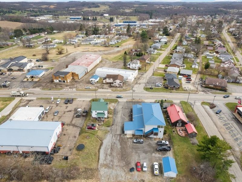 559 Canton Road NW, Carrollton, OH 44615 Photo 6