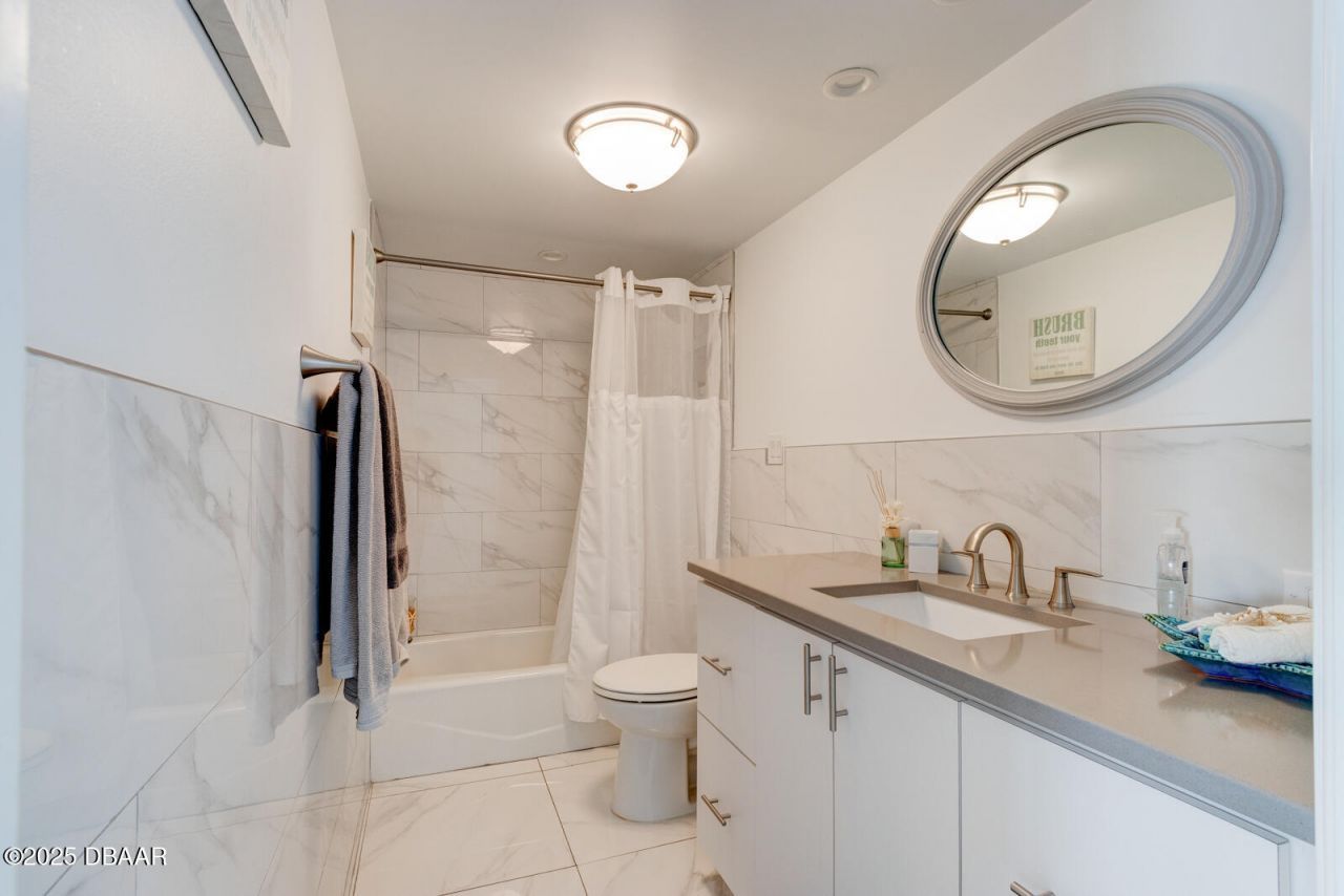 2828 N Atlantic Avenue, Unit 302, Daytona Beach, FL 32118 Photo