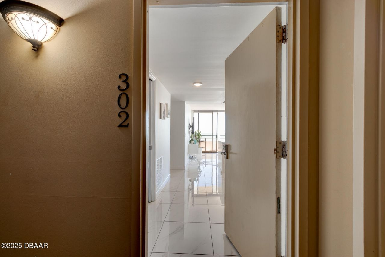 2828 N Atlantic Avenue, Unit 302, Daytona Beach, FL 32118 Photo