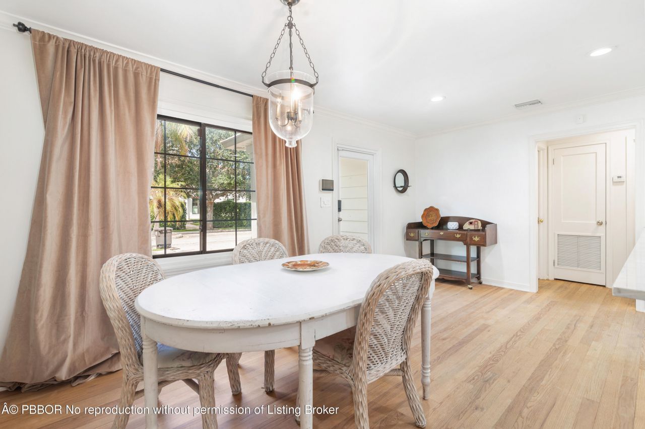 240 Almeria Road, West Palm Beach, FL 33405 Photo