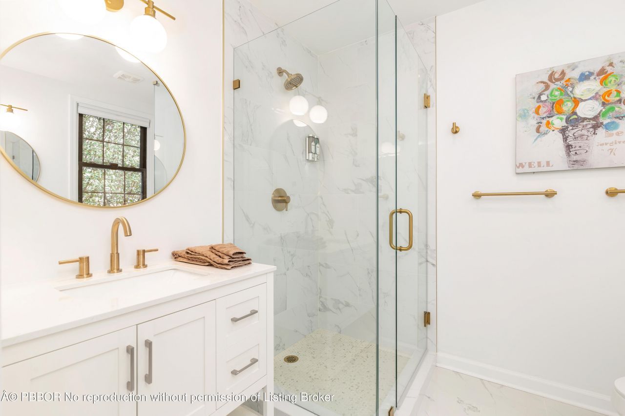 240 Almeria Road, West Palm Beach, FL 33405 Photo