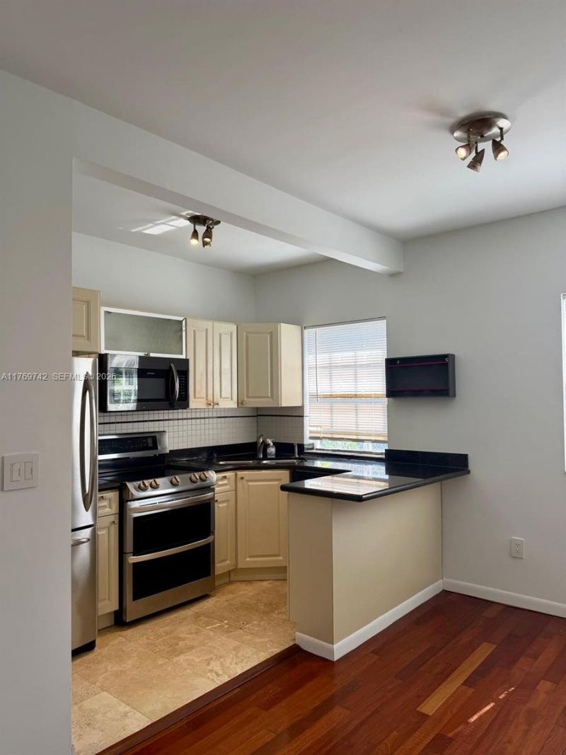 577 NE 62 Street, Unit 2, Miami, FL 33138 Photo