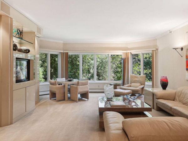 12700 Sherwood Place, Unit 102, Minnetonka, MN 55305