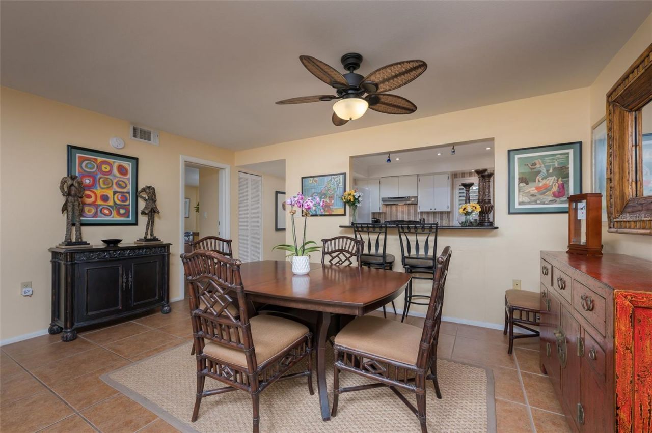 5125 Gulf Of Mexico Drive, Unit 4, Longboat Key, FL 34228 Photo