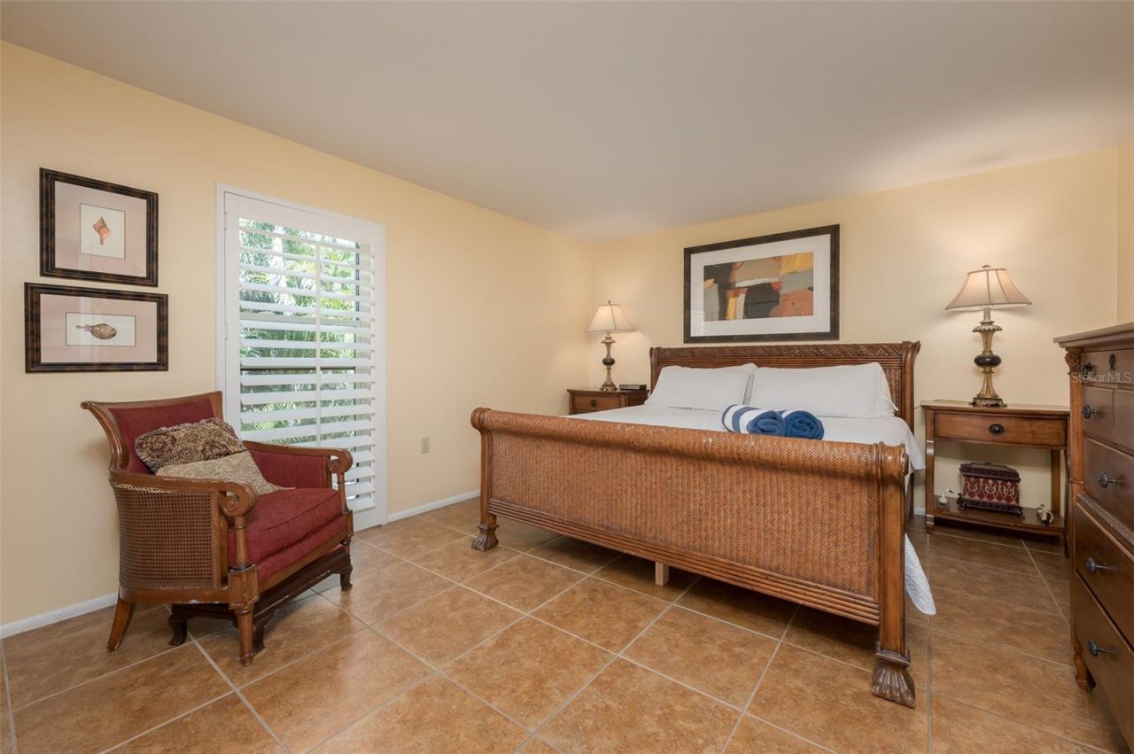5125 Gulf Of Mexico Drive, Unit 4, Longboat Key, FL 34228 Photo