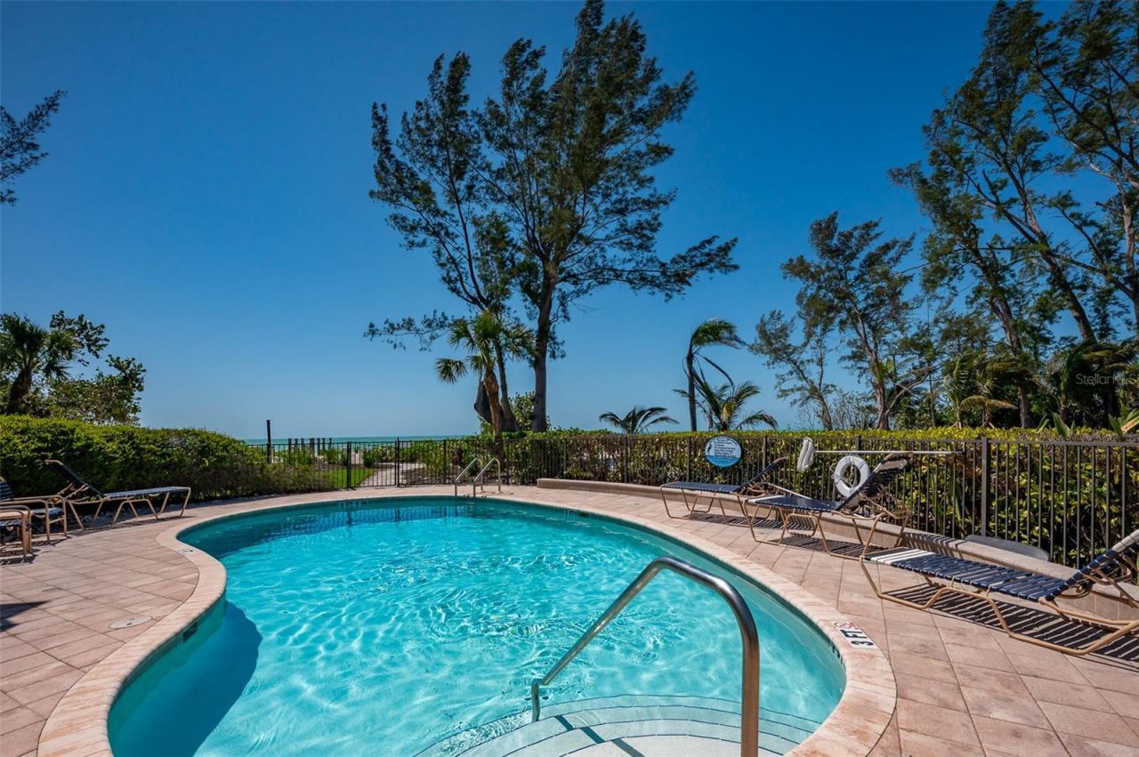 5125 Gulf Of Mexico Drive, Unit 4, Longboat Key, FL 34228 Photo
