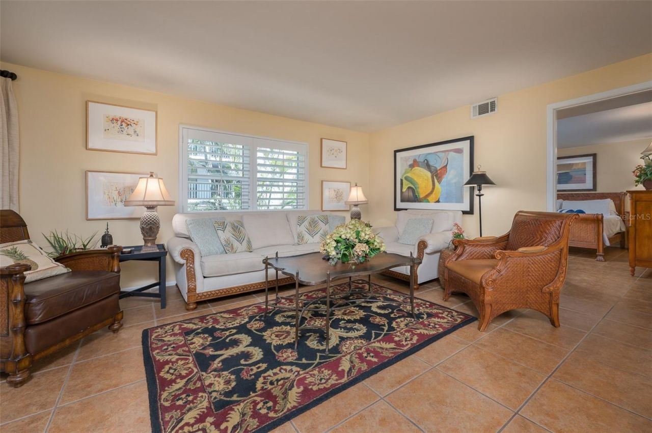 5125 Gulf Of Mexico Drive, Unit 4, Longboat Key, FL 34228 Photo