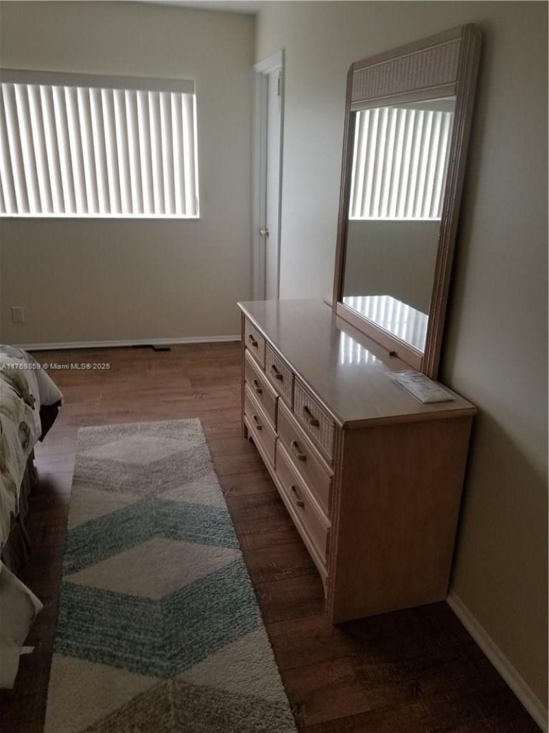 1000 NE 14th Ave, Unit 605, Hallandale Beach, FL 33009 Photo