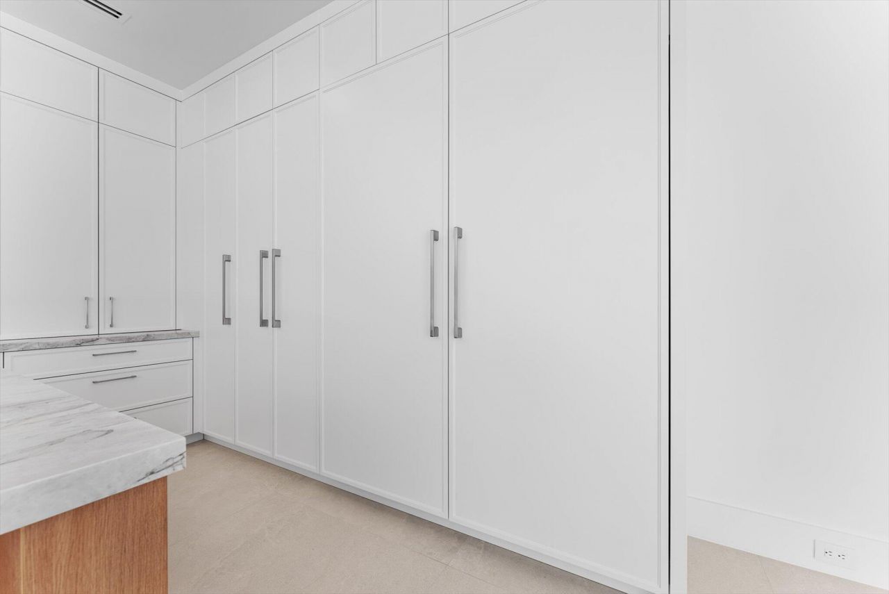 880 NE 3rd Avenue, Boca Raton, FL 33432 Photo