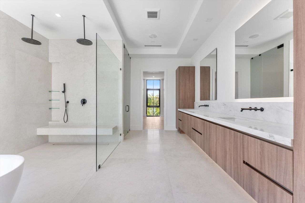 880 NE 3rd Avenue, Boca Raton, FL 33432 Photo