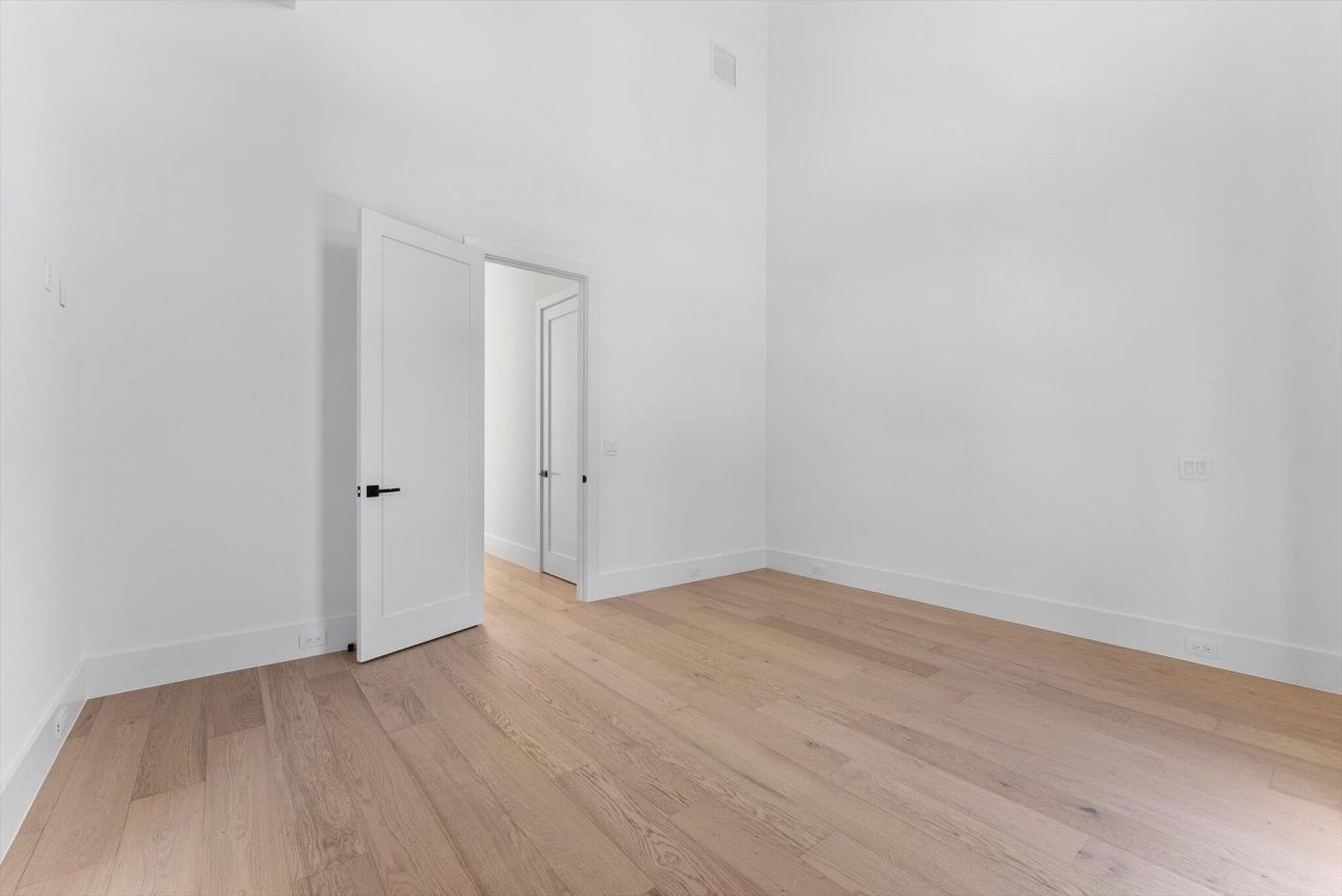 880 NE 3rd Avenue, Boca Raton, FL 33432 Photo