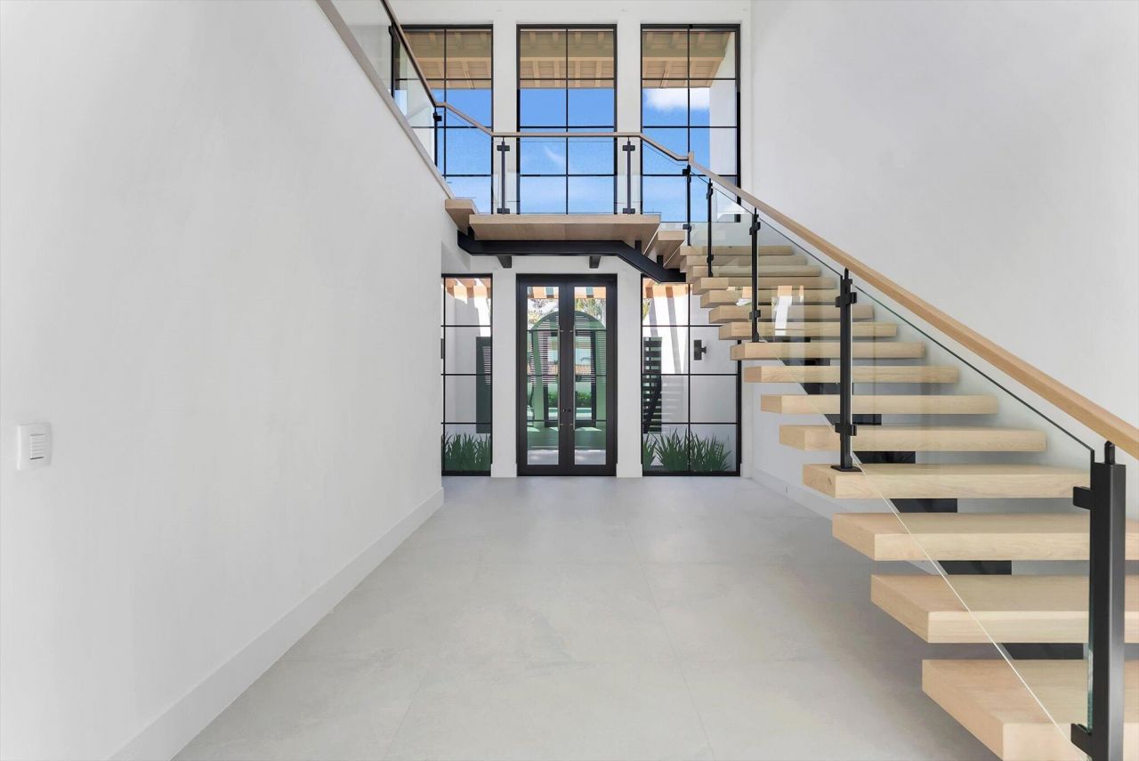 880 NE 3rd Avenue, Boca Raton, FL 33432 Photo