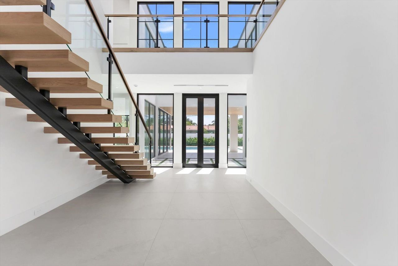 880 NE 3rd Avenue, Boca Raton, FL 33432 Photo