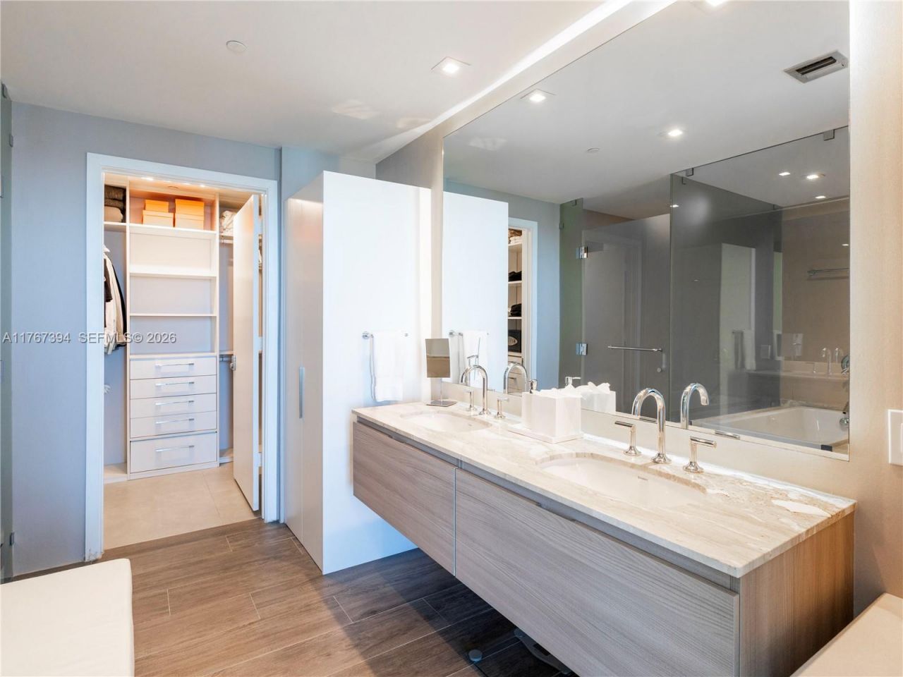 2900 NE 7th Ave, Unit 3904, Miami, FL 33137 Photo