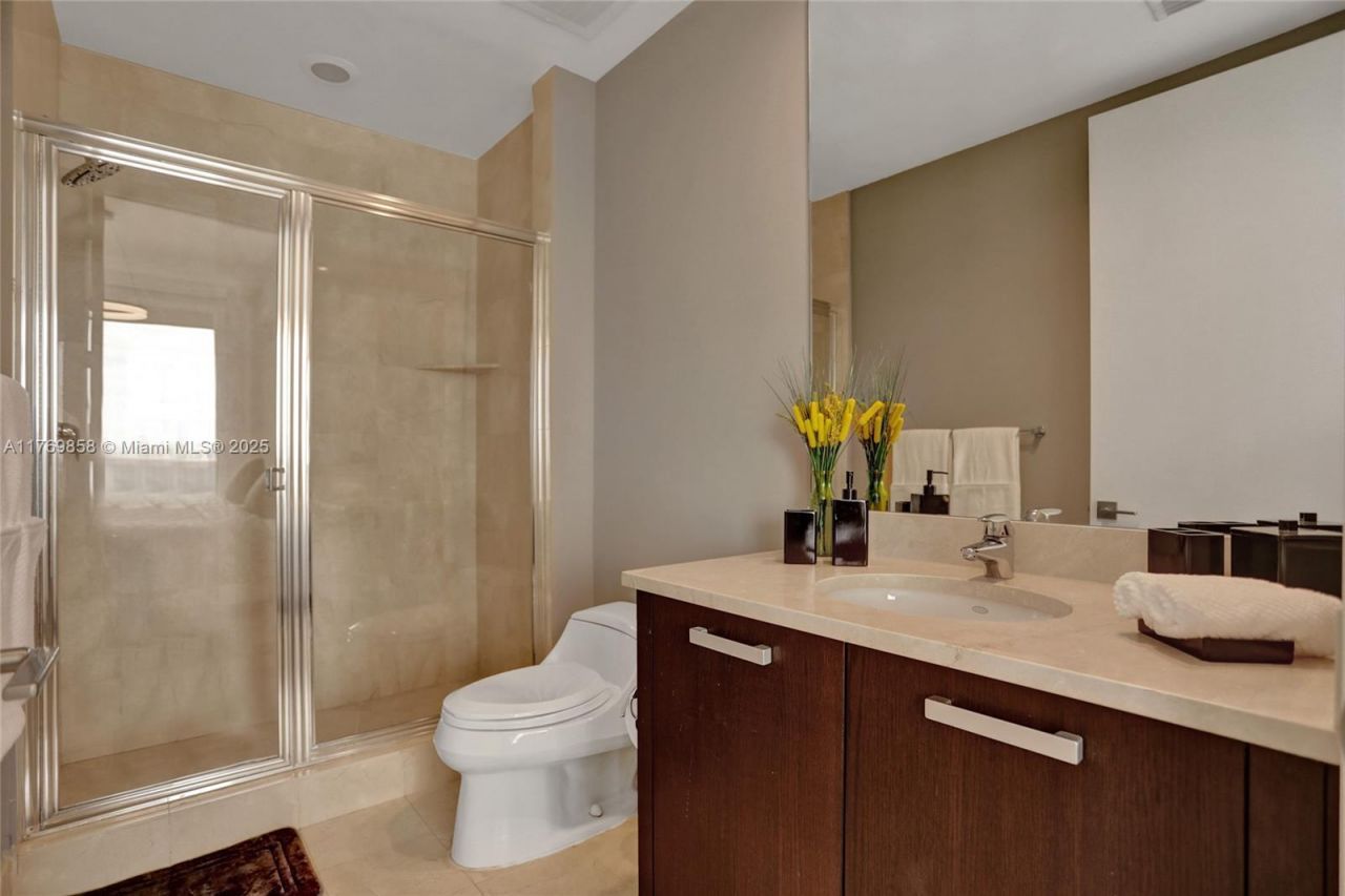 18101 Collins Ave, Unit 3504, Sunny Isles Beach, FL 33160 Photo