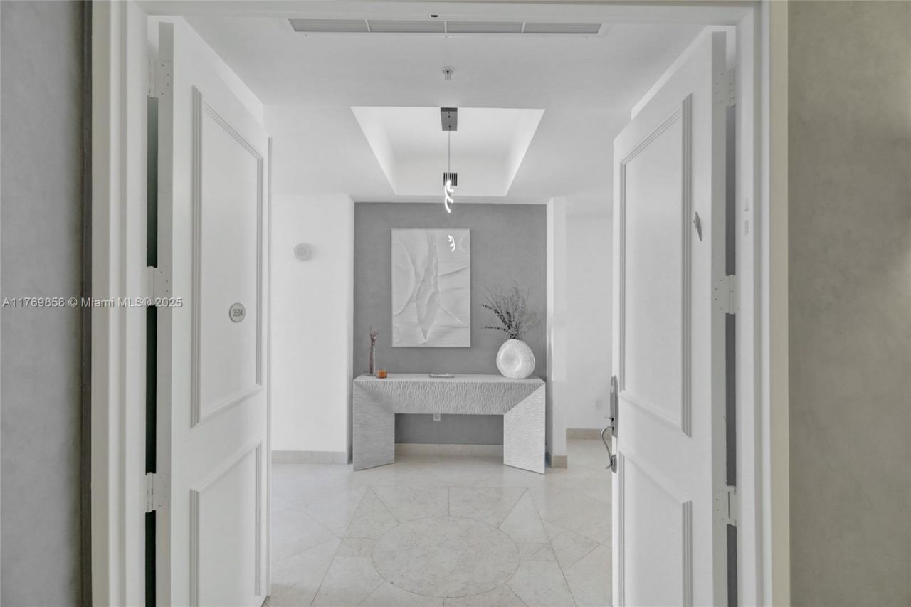 18101 Collins Ave, Unit 3504, Sunny Isles Beach, FL 33160 Photo