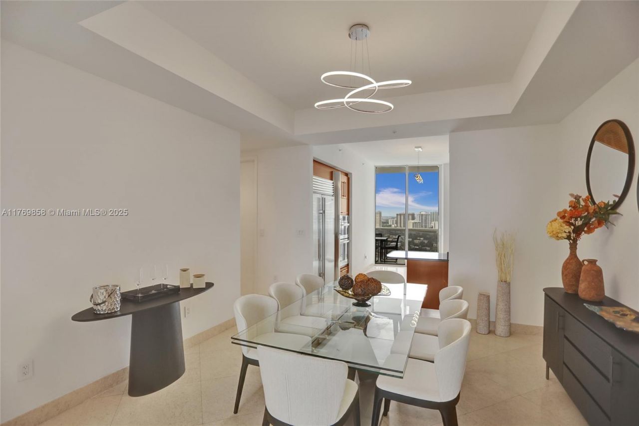 18101 Collins Ave, Unit 3504, Sunny Isles Beach, FL 33160 Photo
