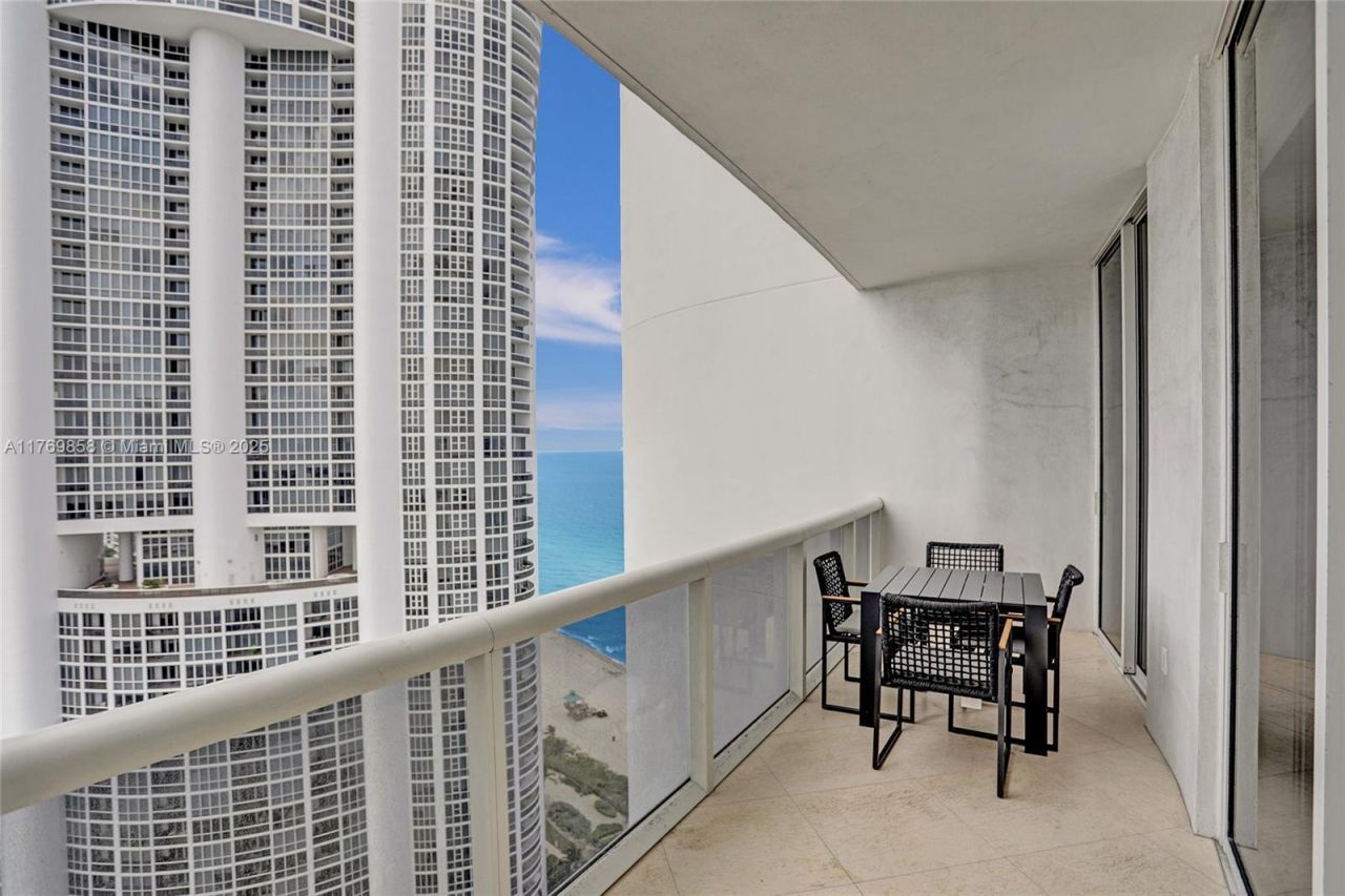 18101 Collins Ave, Unit 3504, Sunny Isles Beach, FL 33160 Photo