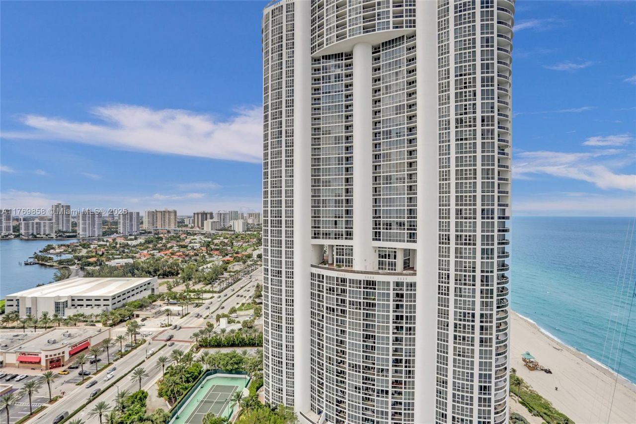 18101 Collins Ave, Unit 3504, Sunny Isles Beach, FL 33160 Photo