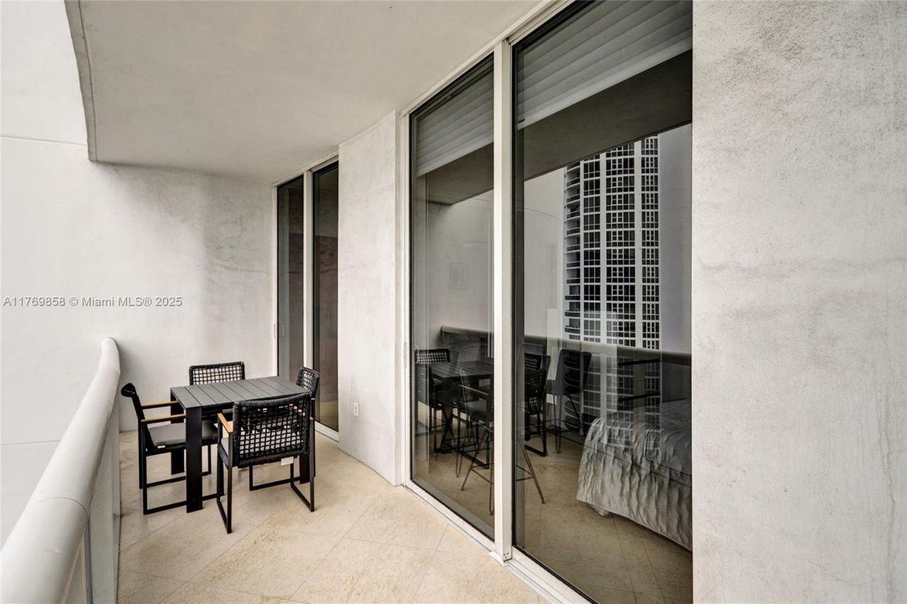 18101 Collins Ave, Unit 3504, Sunny Isles Beach, FL 33160 Photo