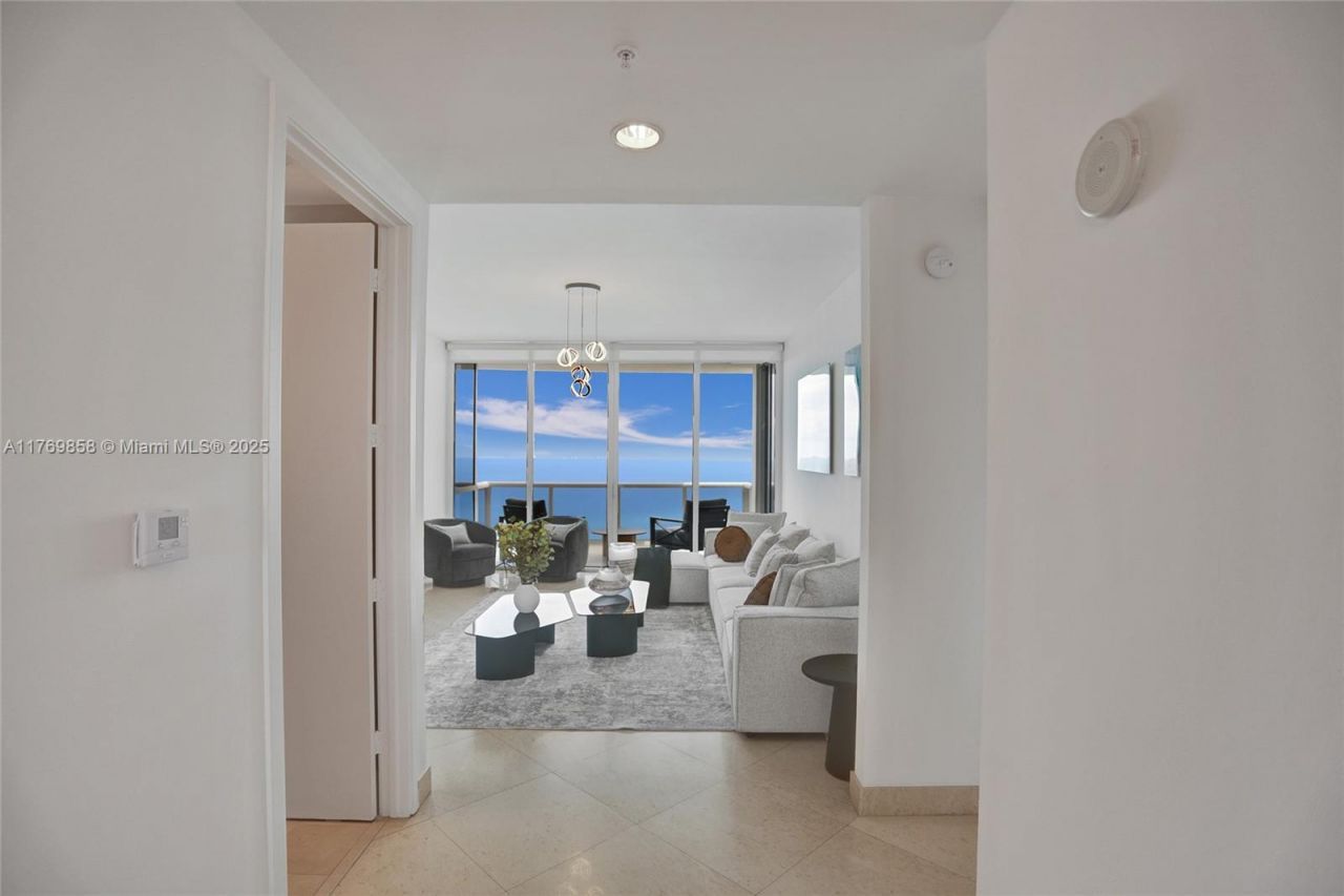 18101 Collins Ave, Unit 3504, Sunny Isles Beach, FL 33160 Photo