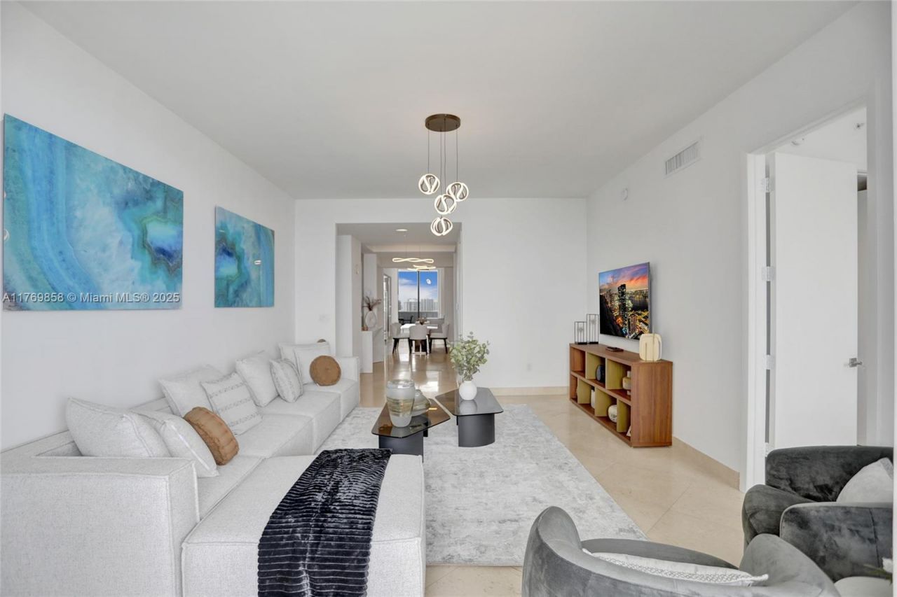 18101 Collins Ave, Unit 3504, Sunny Isles Beach, FL 33160 Photo