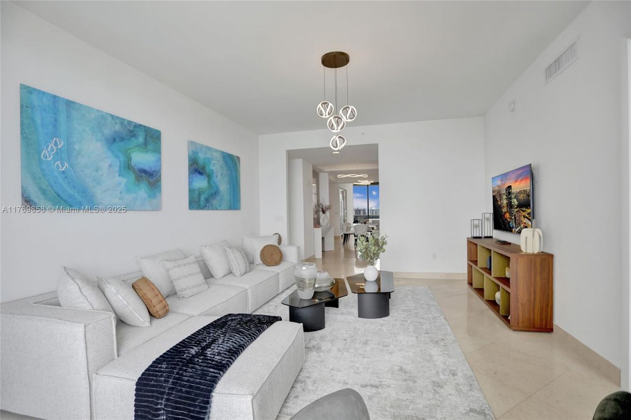 18101 Collins Ave, Unit 3504, Sunny Isles Beach, FL 33160 Photo